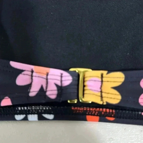 Swimsuit - Picture 5 of 10